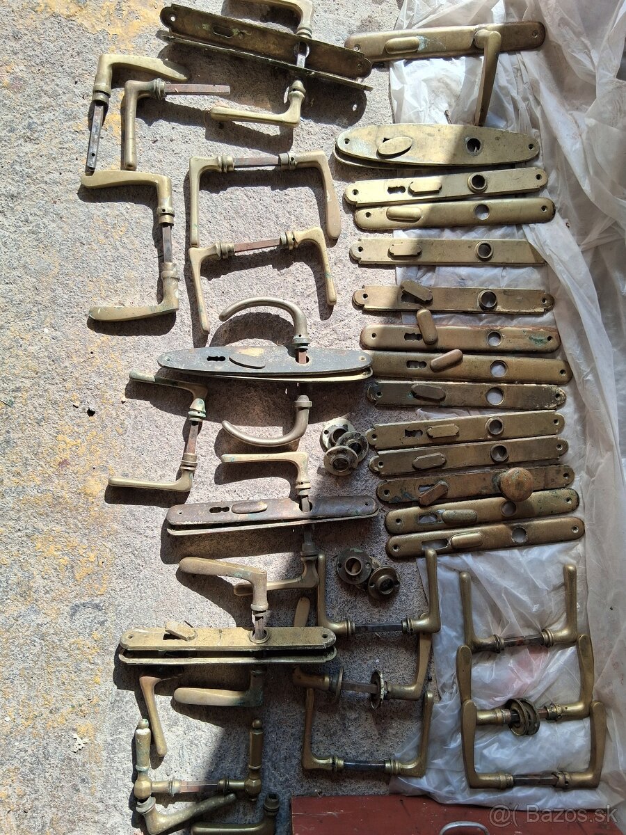 Predam mosadzne kĺučky - 2