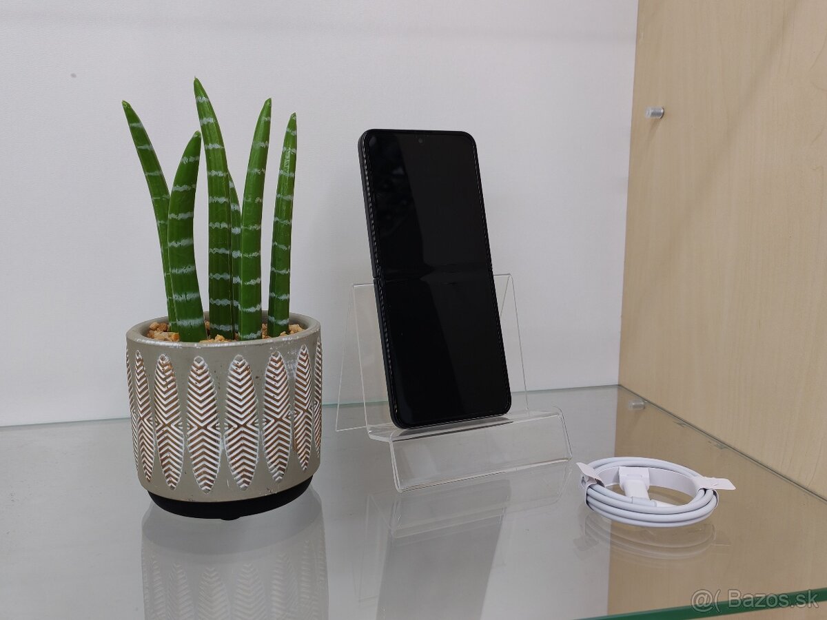 Samsung Galaxy Z Flip 5 256GB | ZÁRUKA - 2