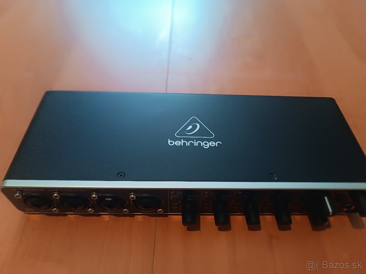 Zvuková karta U-UMC404HD - 2