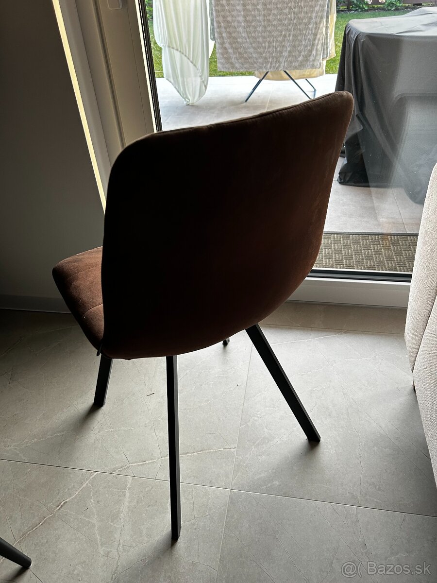 Jedálenské stoličky - 2