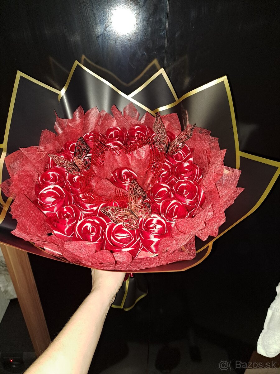 Veľká červená kytica - 2