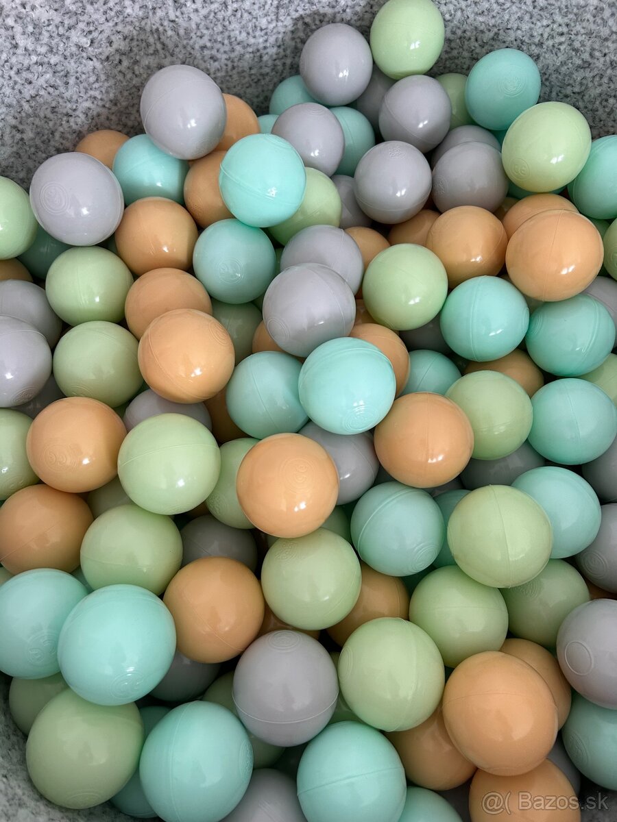 Suchý bazén s loptičkami - 2