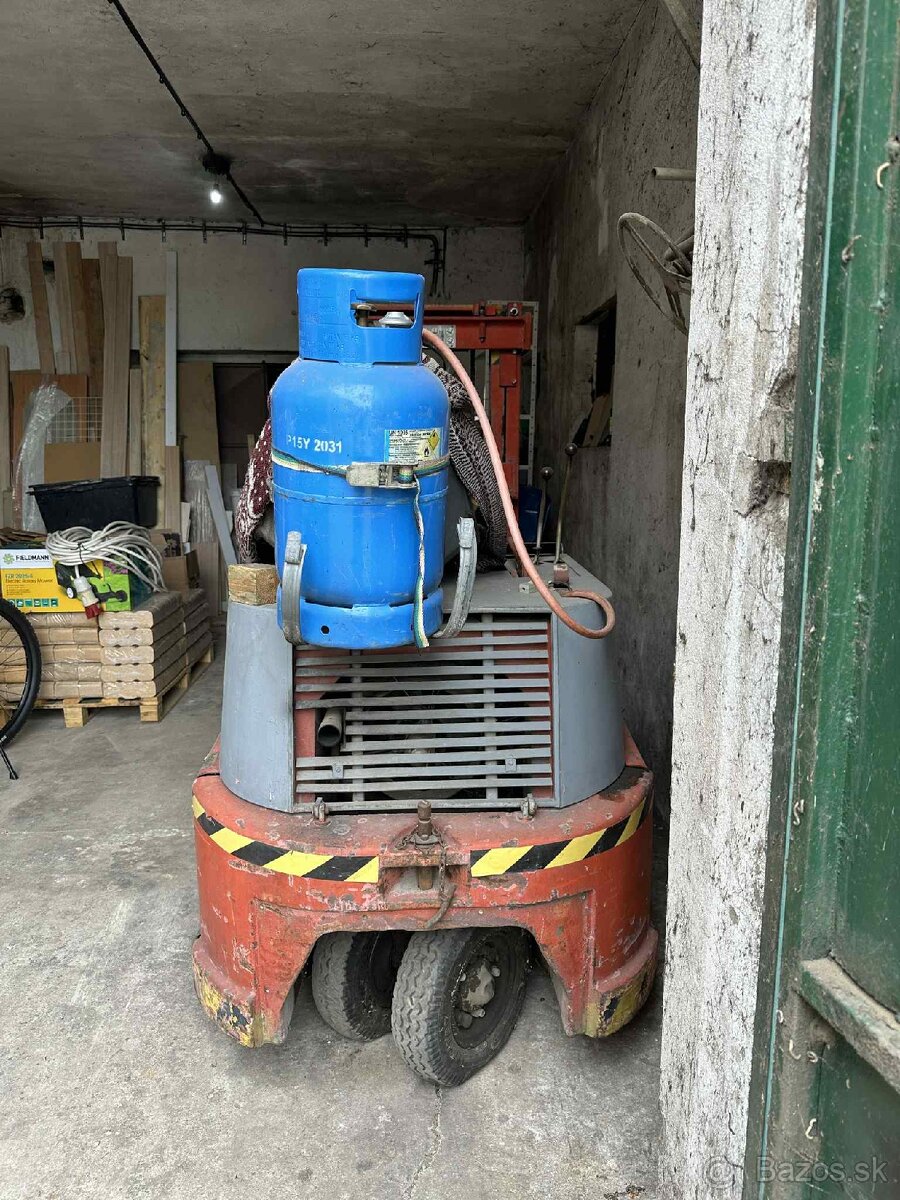 Vysokozdvižný vozík - 2