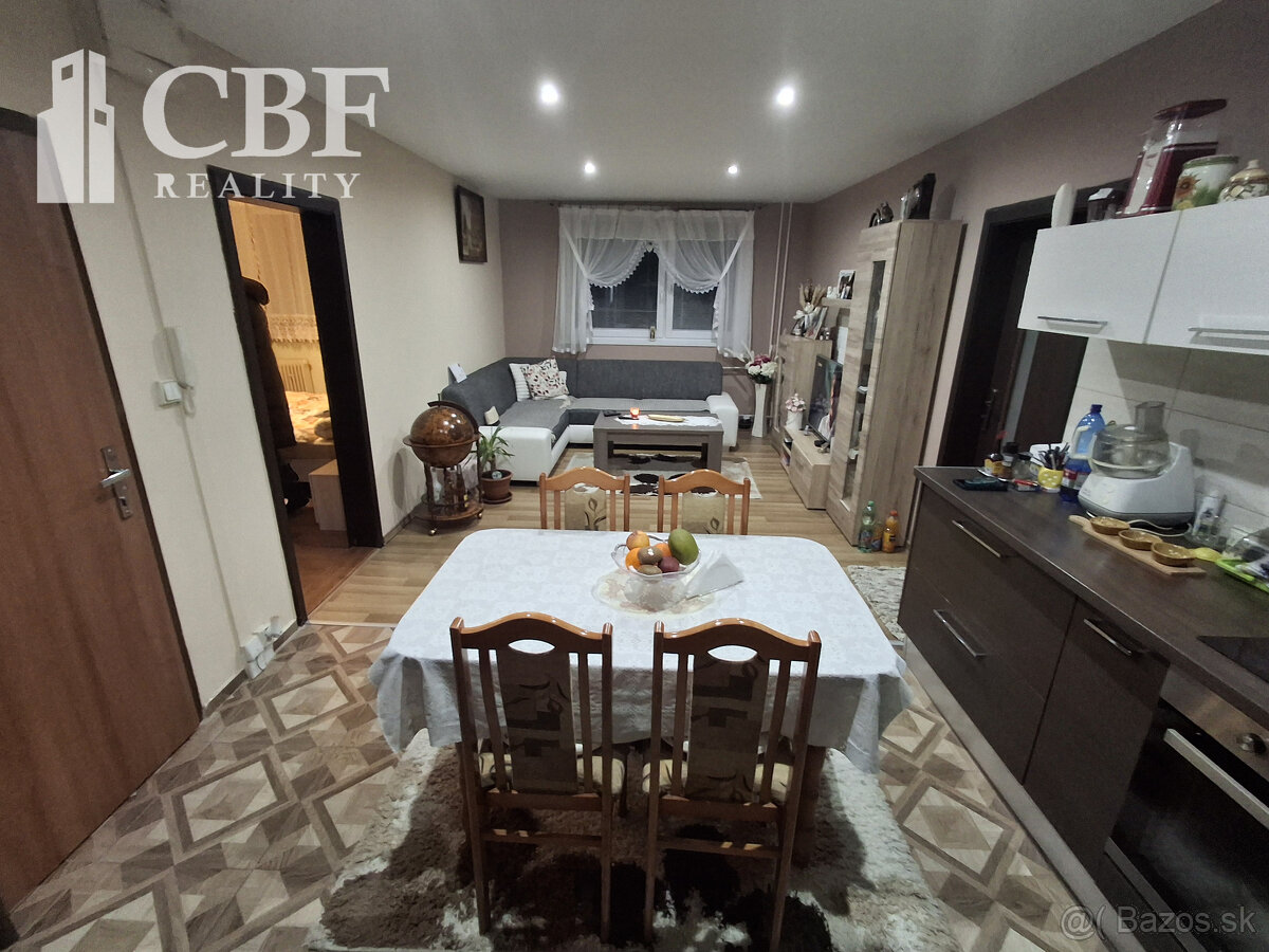 Znížená cena - Na predaj 3-izbový byt s balkónom v Rožňave, - 2