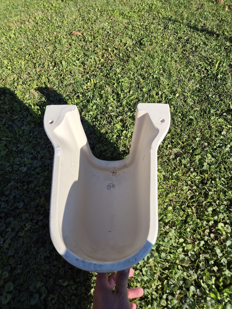 Polnoha pod umývadlo - 2