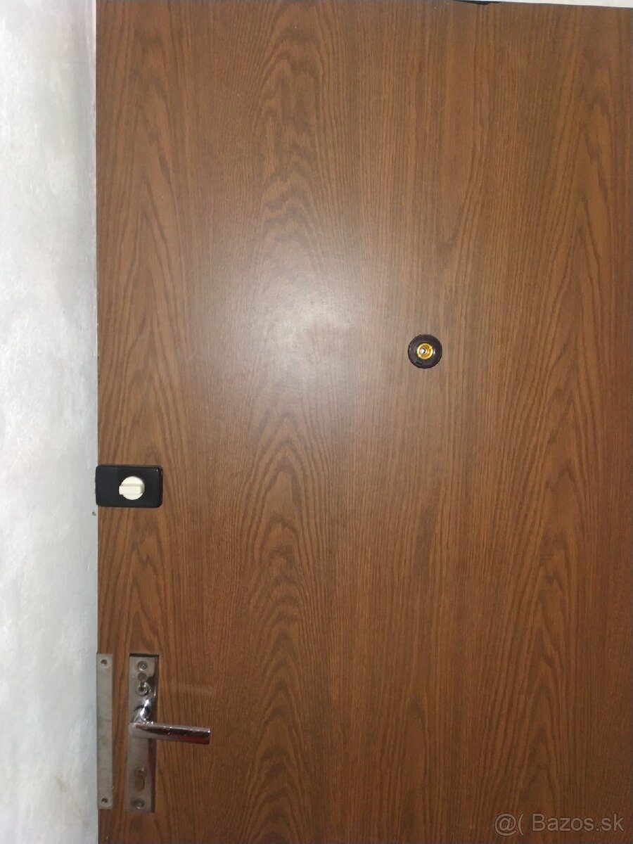 Vchodové dvere do bytu - 2
