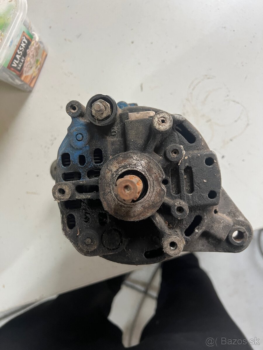 Alternator Mitsubishi MD103372R - 2