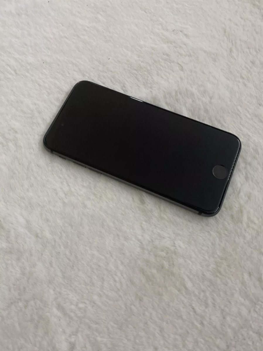 iPhone 8 BLACK - 256GB - 2