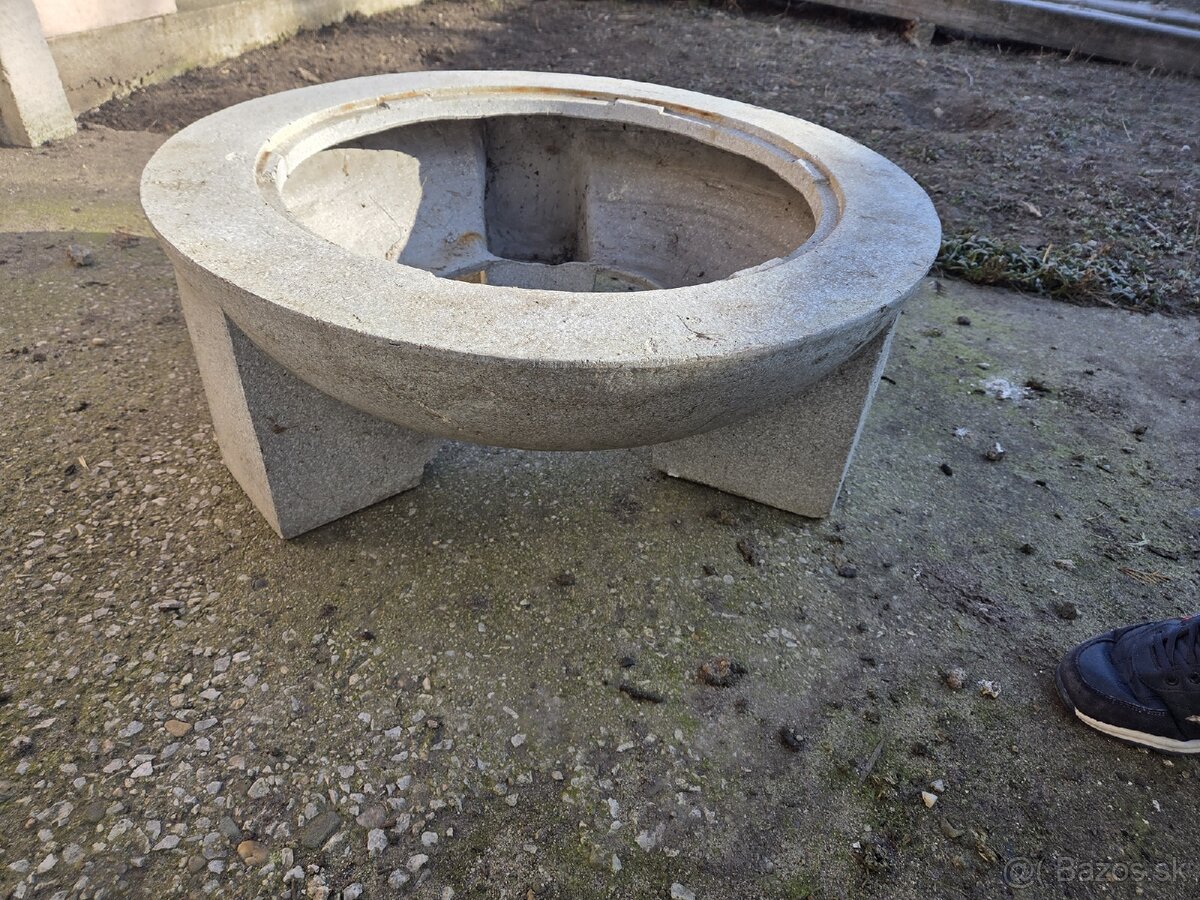 Betonove ohnisko - 2