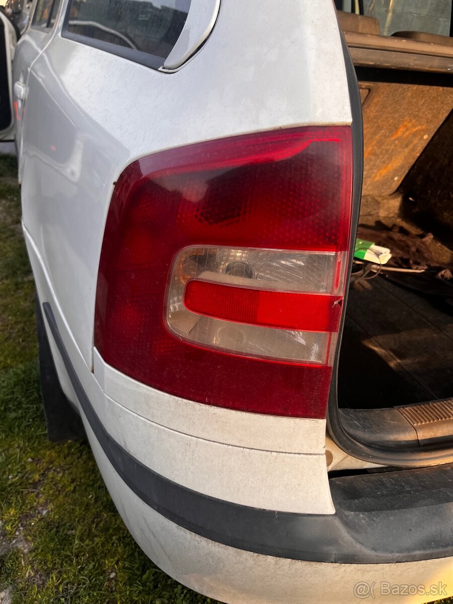 Zadné svetla škoda octavia 2 - 2