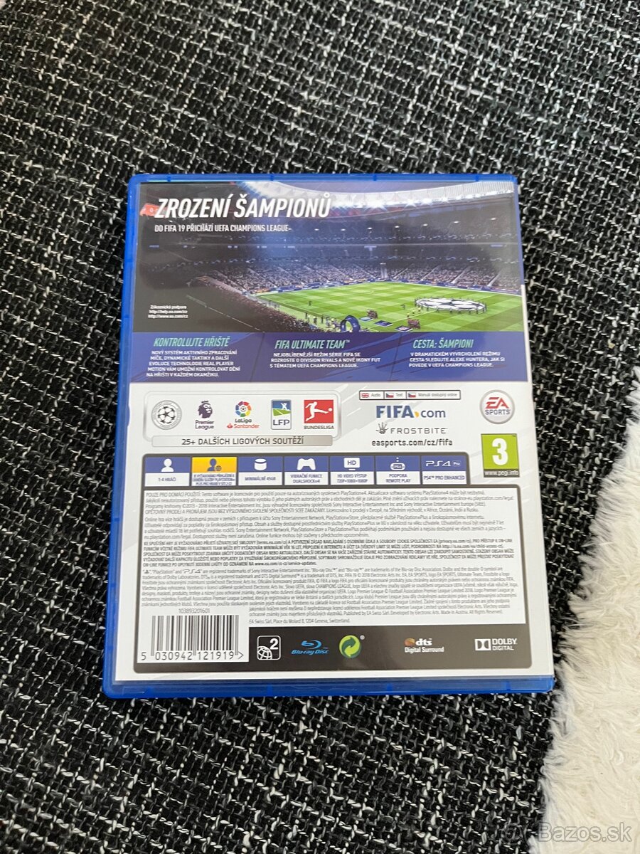 Predávam hru na ps 4 FIFA 19 - 2