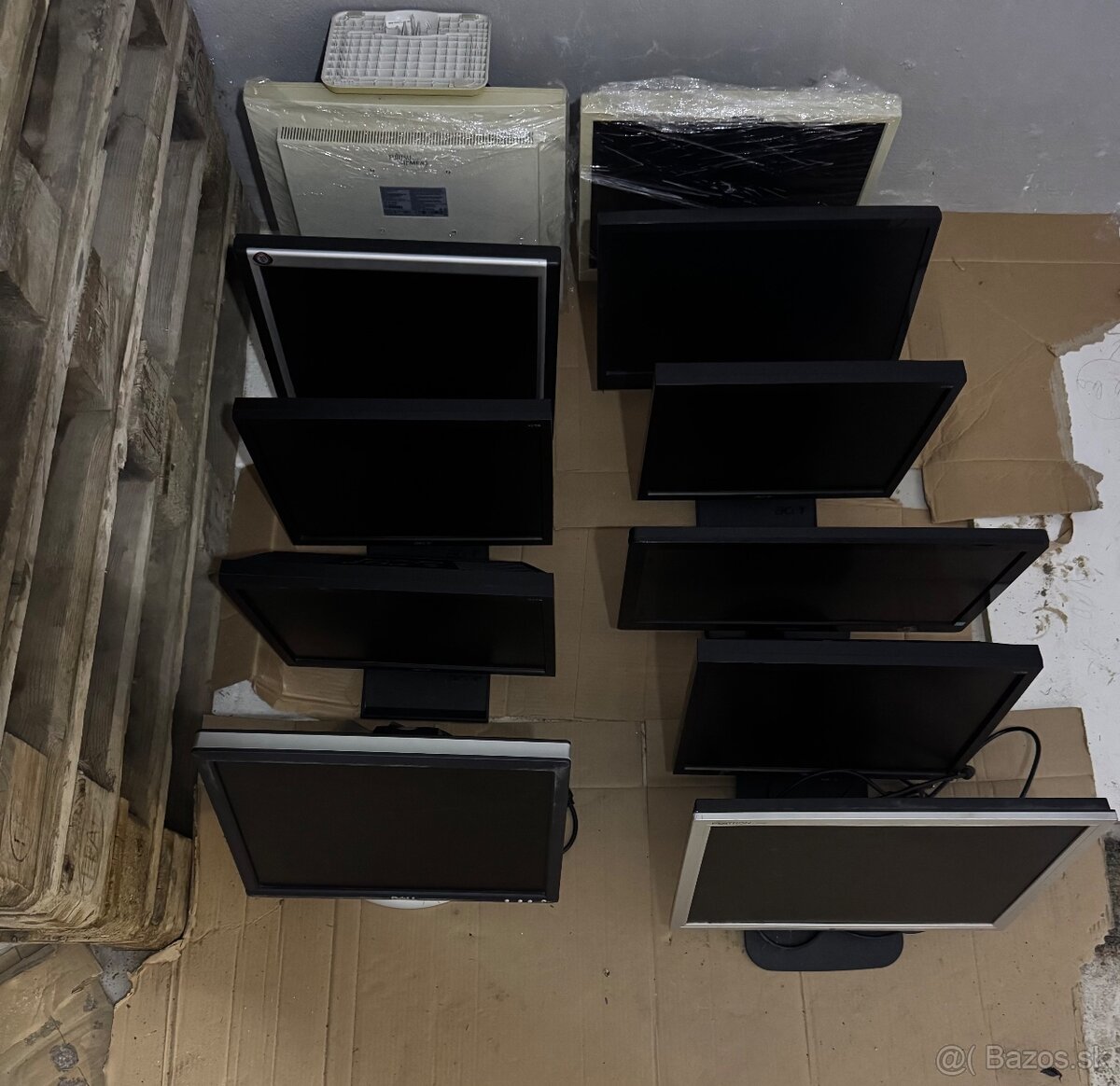 12× LCD MONITORY - 2
