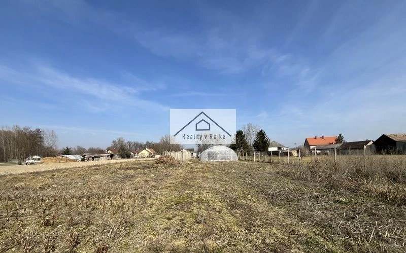 Pozemok s menším domom Dunasziget - 2