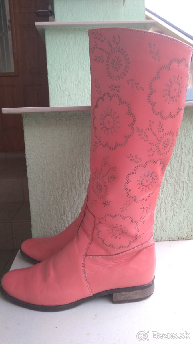 Predám čižmy kožené, dáždniky... - 2