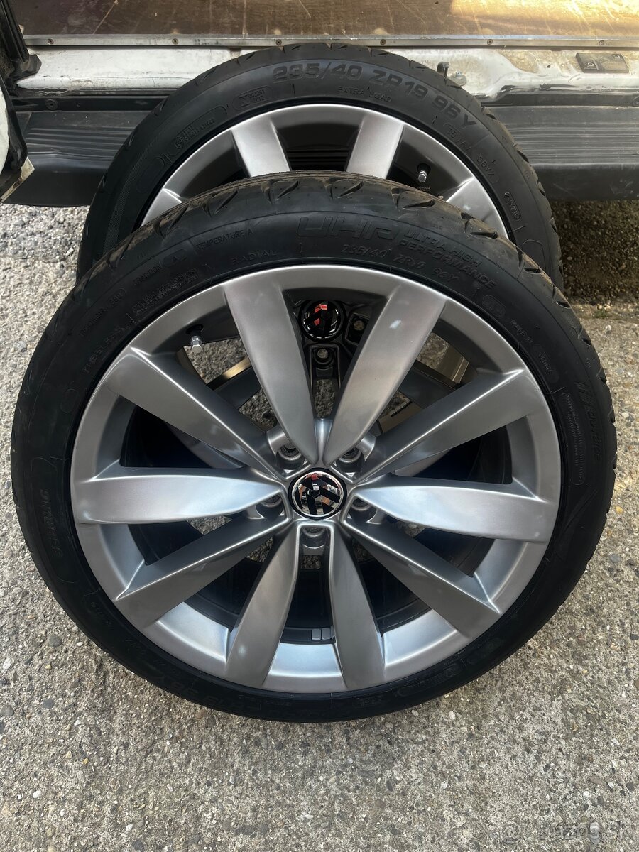 Original R19 vw kolesa - 2