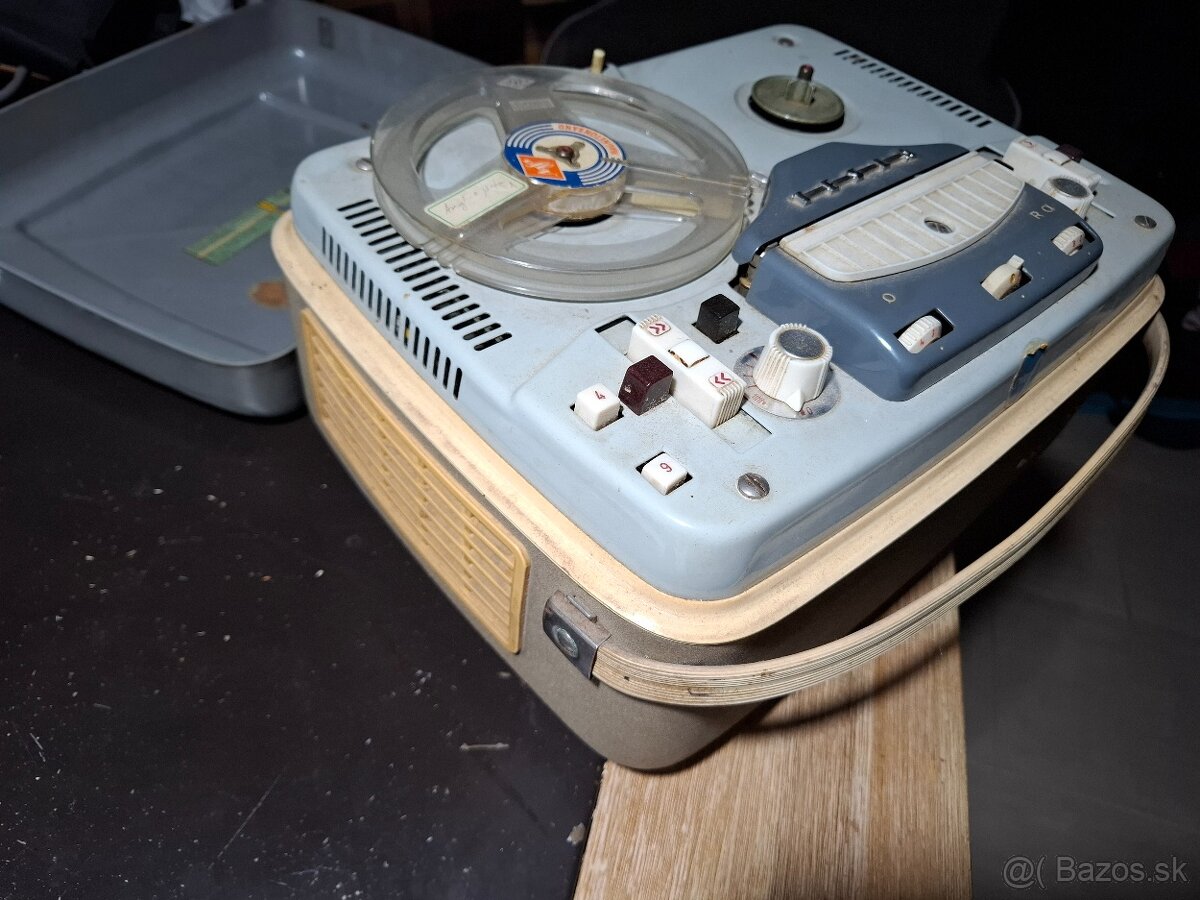 Magnetofón Tesla Sonet B3 - 2