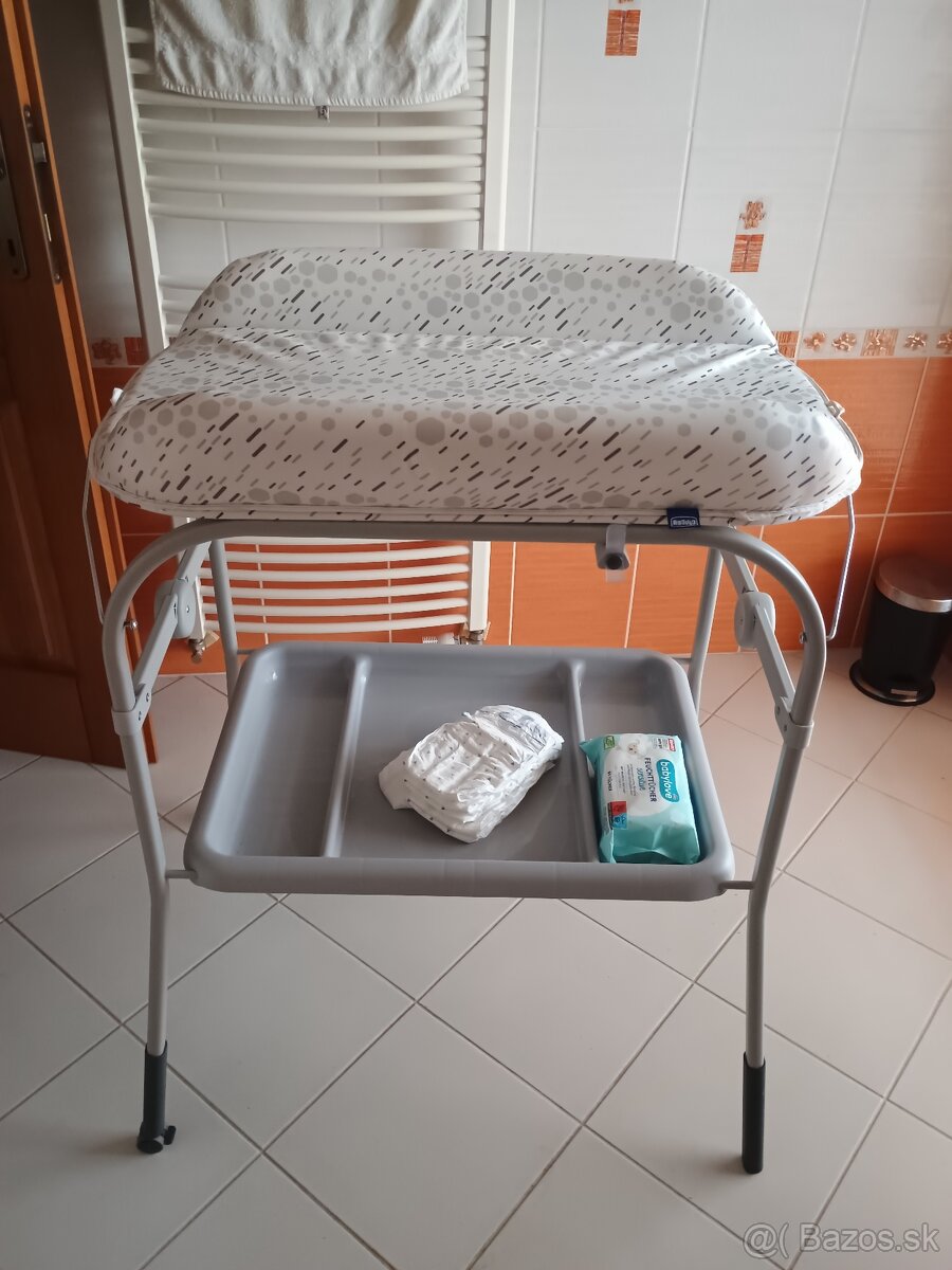 Prebaľovaci pult s vaničkou - 2