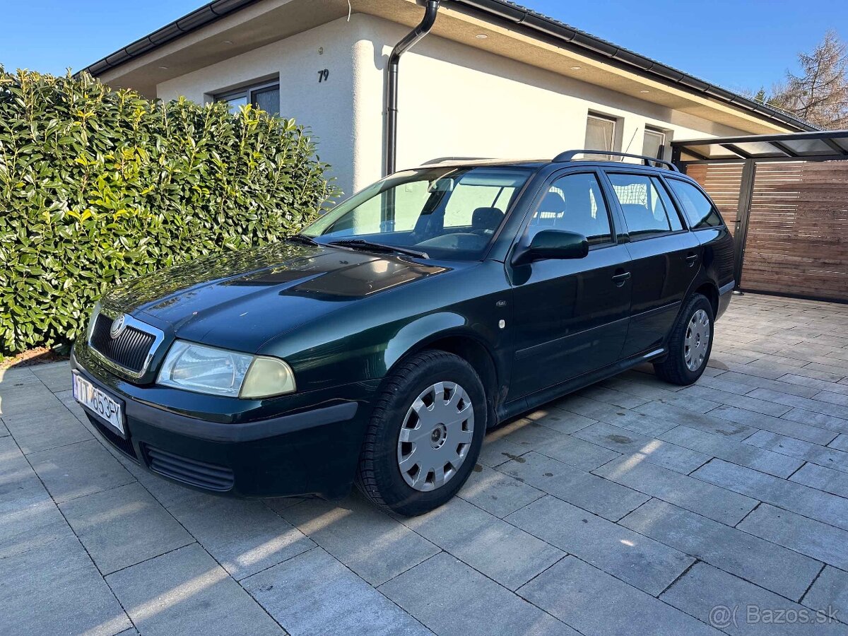 Škoda Octavia Combi - benzín 1,6i - 2