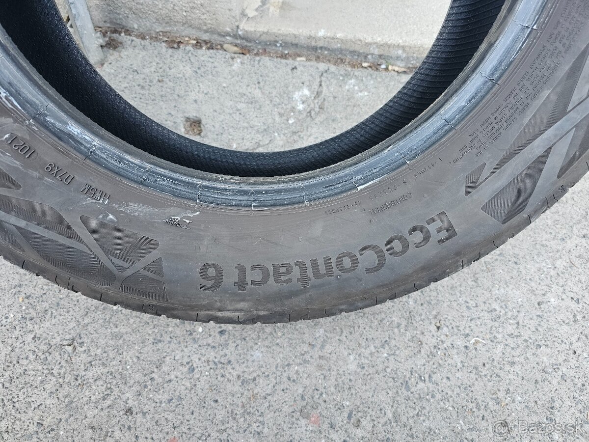 Pneu 215/60 R16 - 2