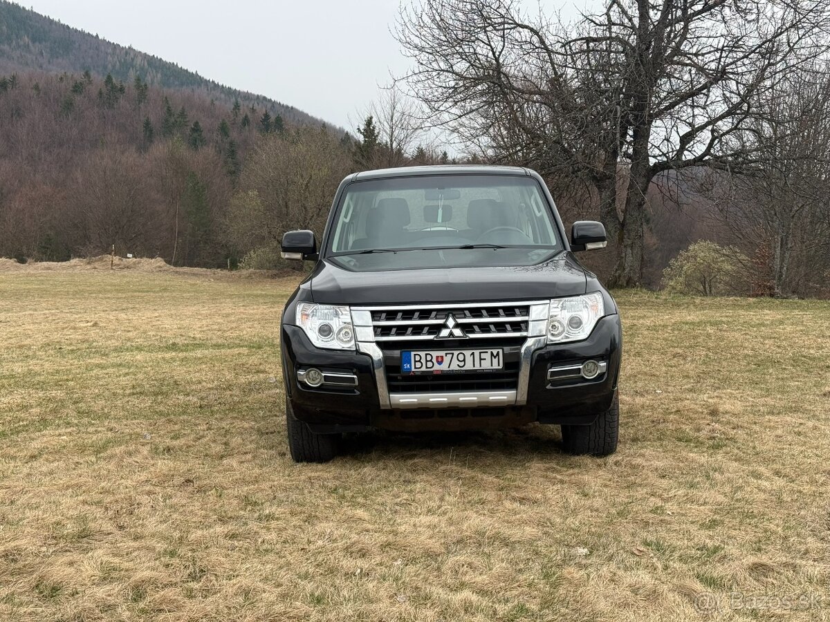 Pajero 3,2 DI-D,5 A/T, Invite 3dv. - 2