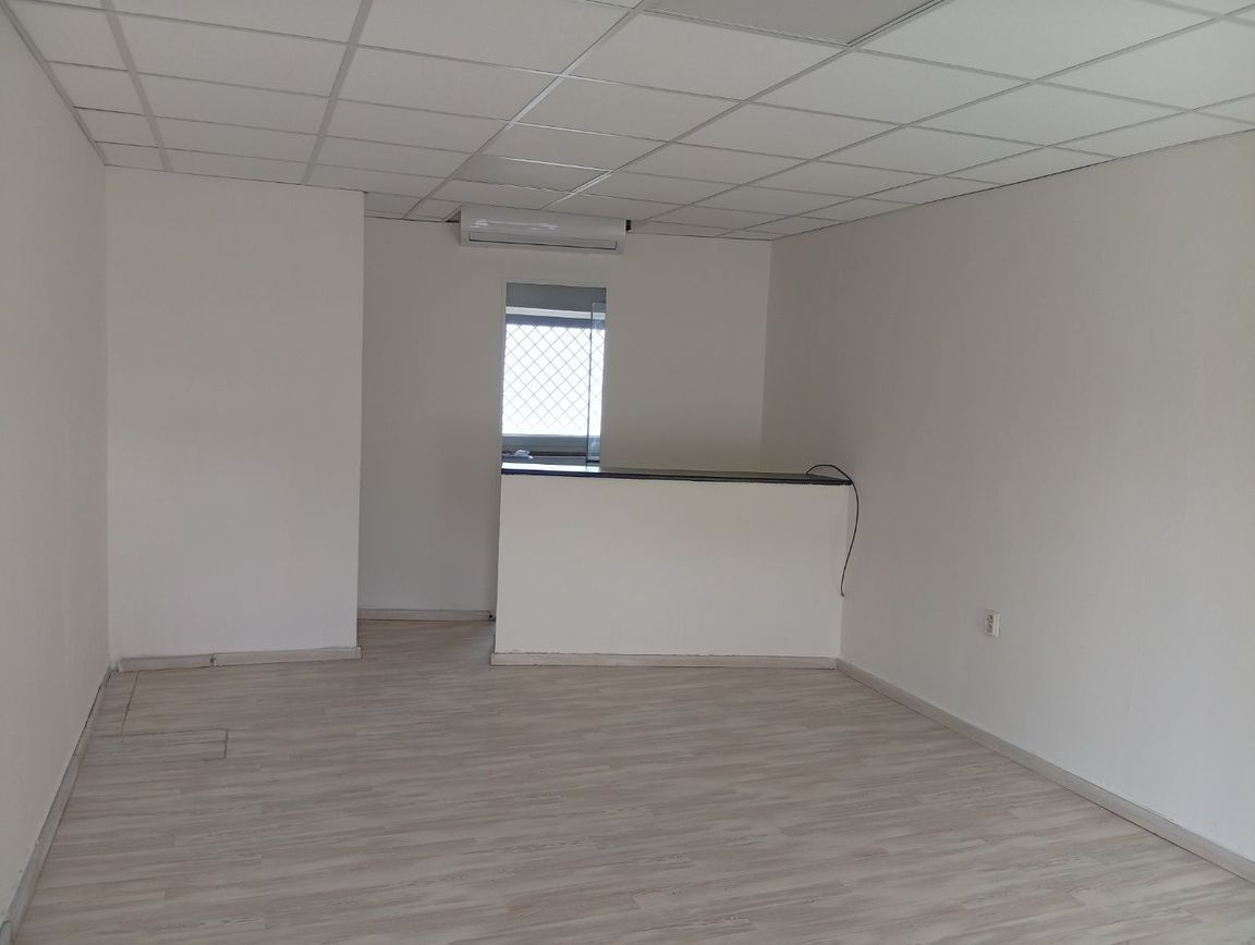 Obchodné klimatizované priestory, Trenčín, Za mostami - 2