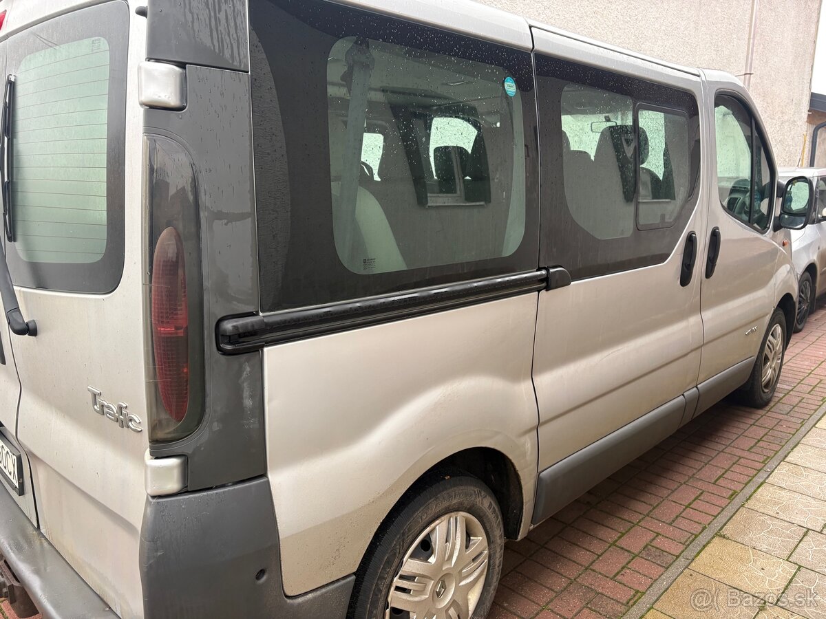 Predám Renault Trafic 1.9 dCi – 9 miest 🚐 - 2