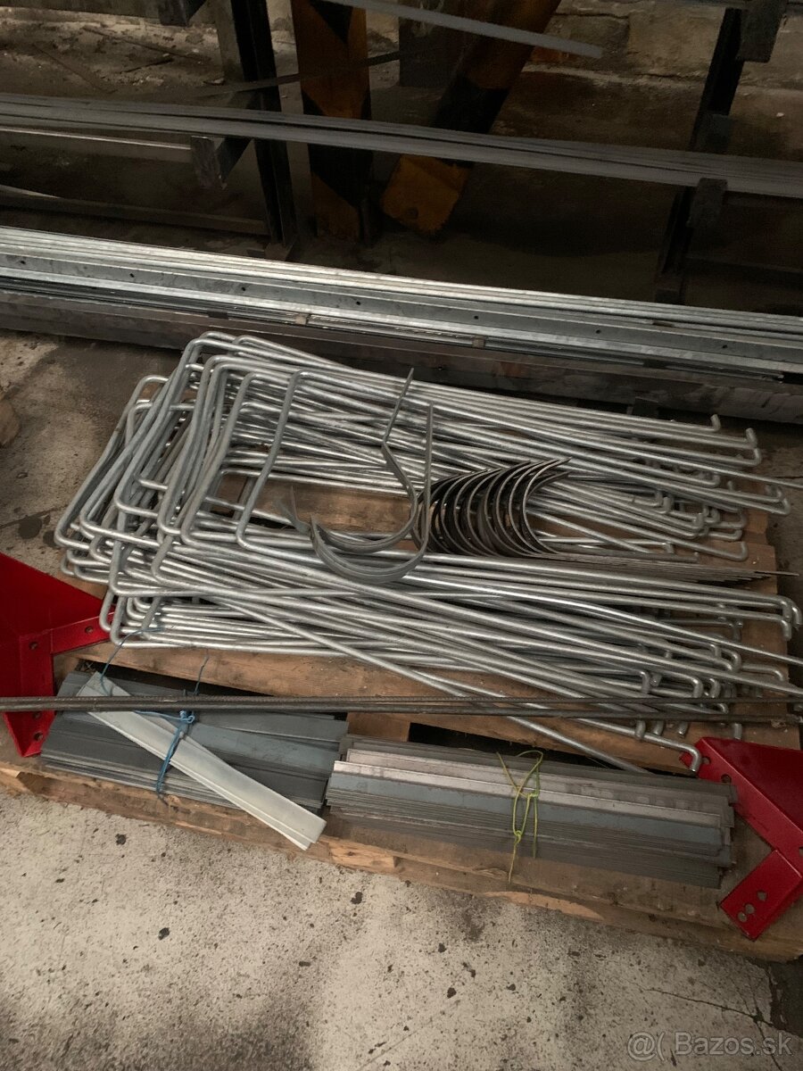 satnikove skrine regal ponk hutnicky material - 2