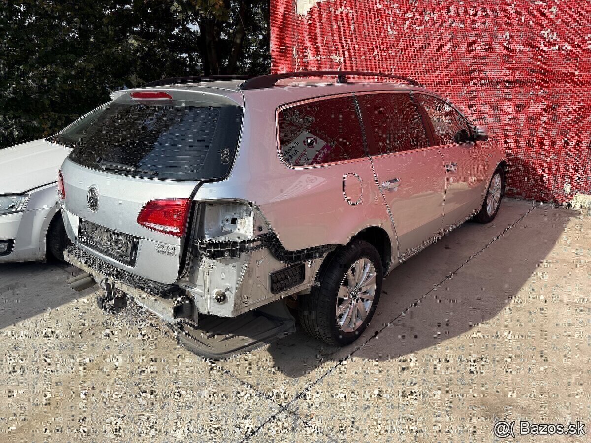 Rozpredam VW Passat B7 Combi 2.0 TDI CFF 4motion - 2