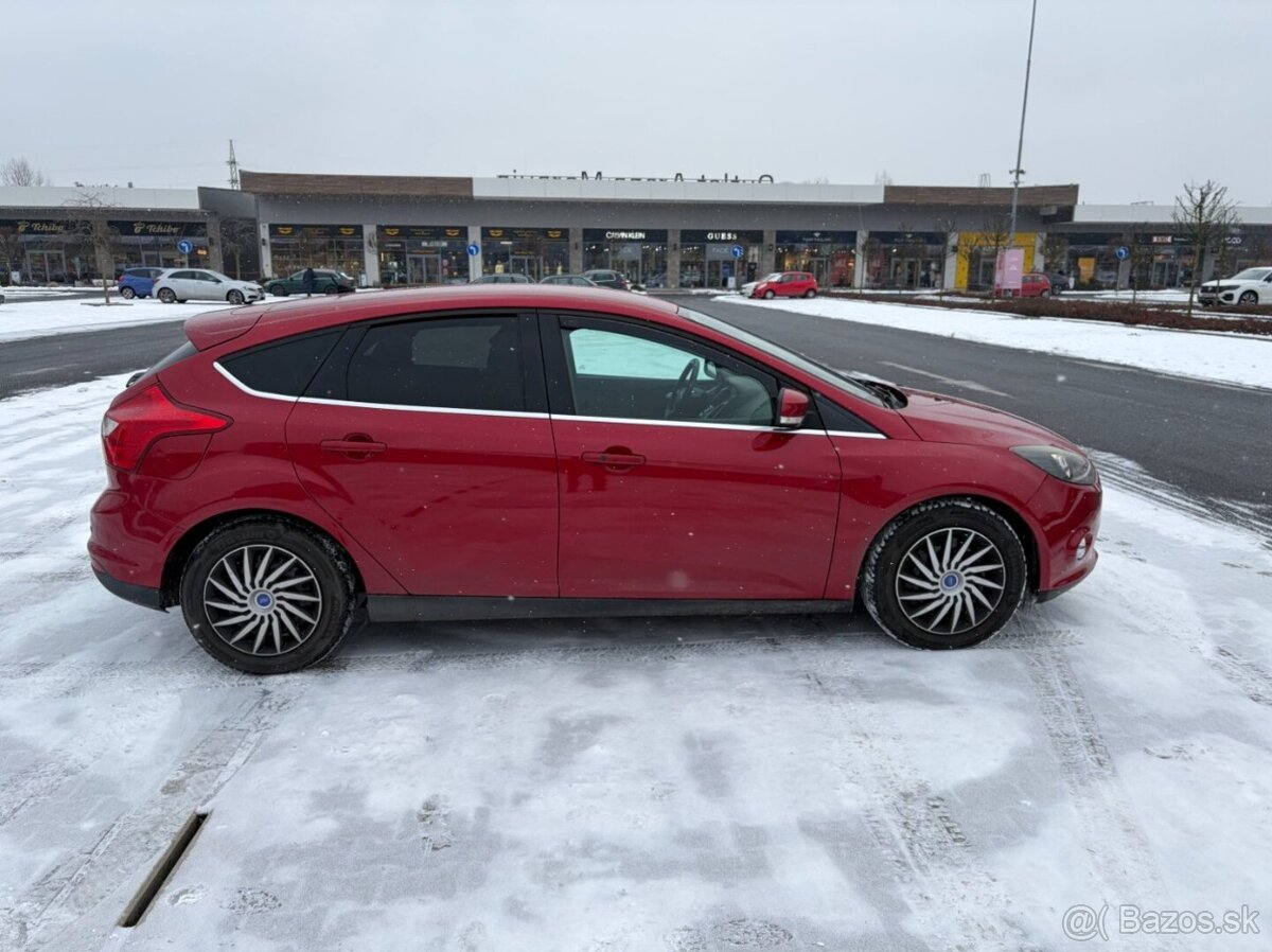 Ford Focus 1.6 EB 110kw TOP VÝBAVA - 2