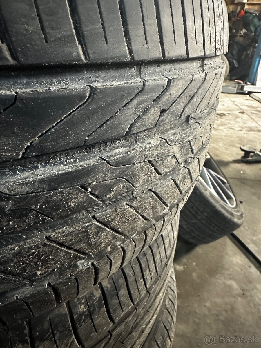 Letné pneu 245/50 R19 - 2
