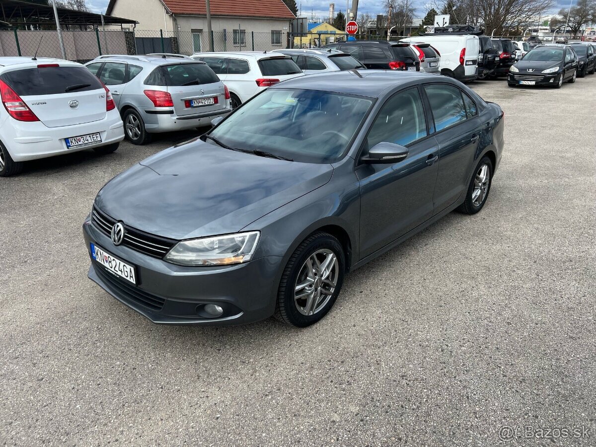 VW Jetta 1.6 TDI diesel, 77KW, MT5, rok:08.2011. - 2