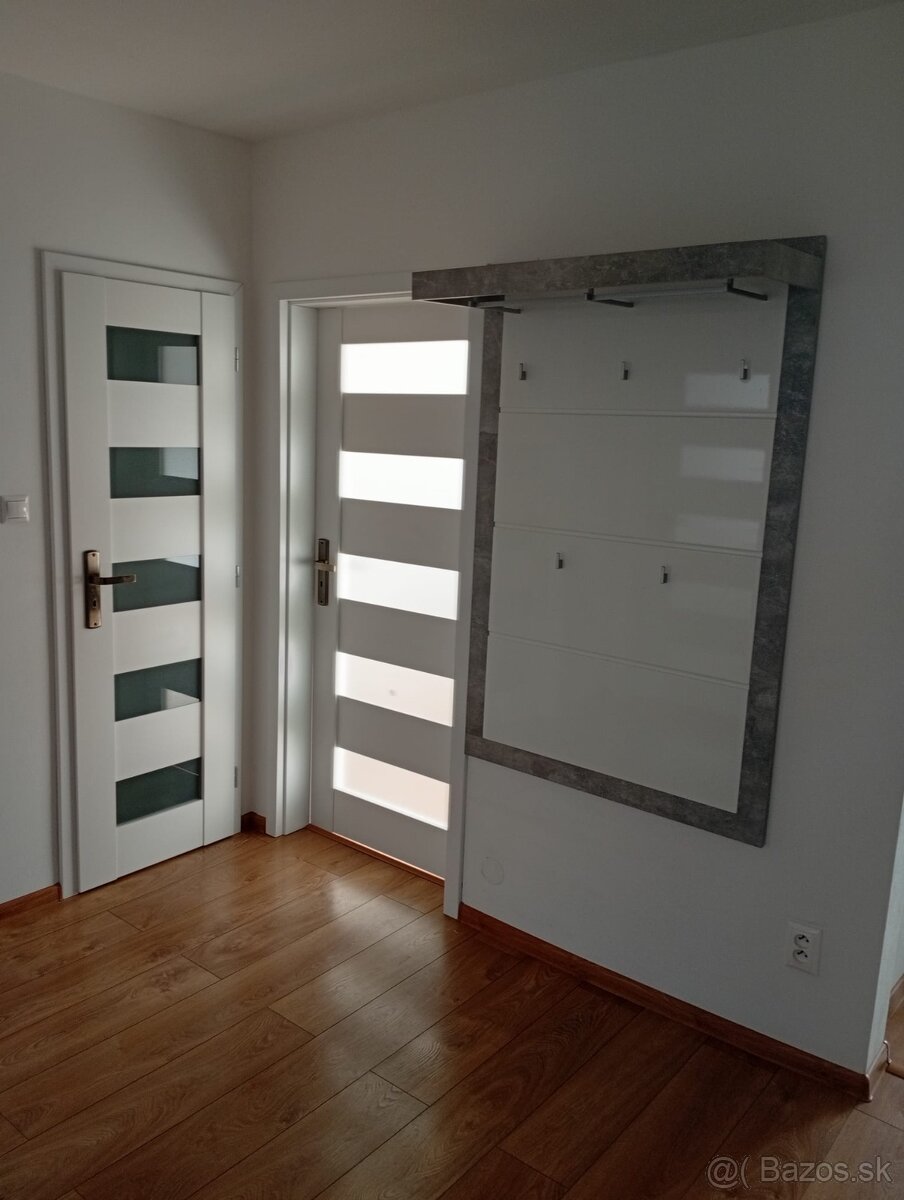 Prenájom 3 izboveho bytu v Ilave - 2