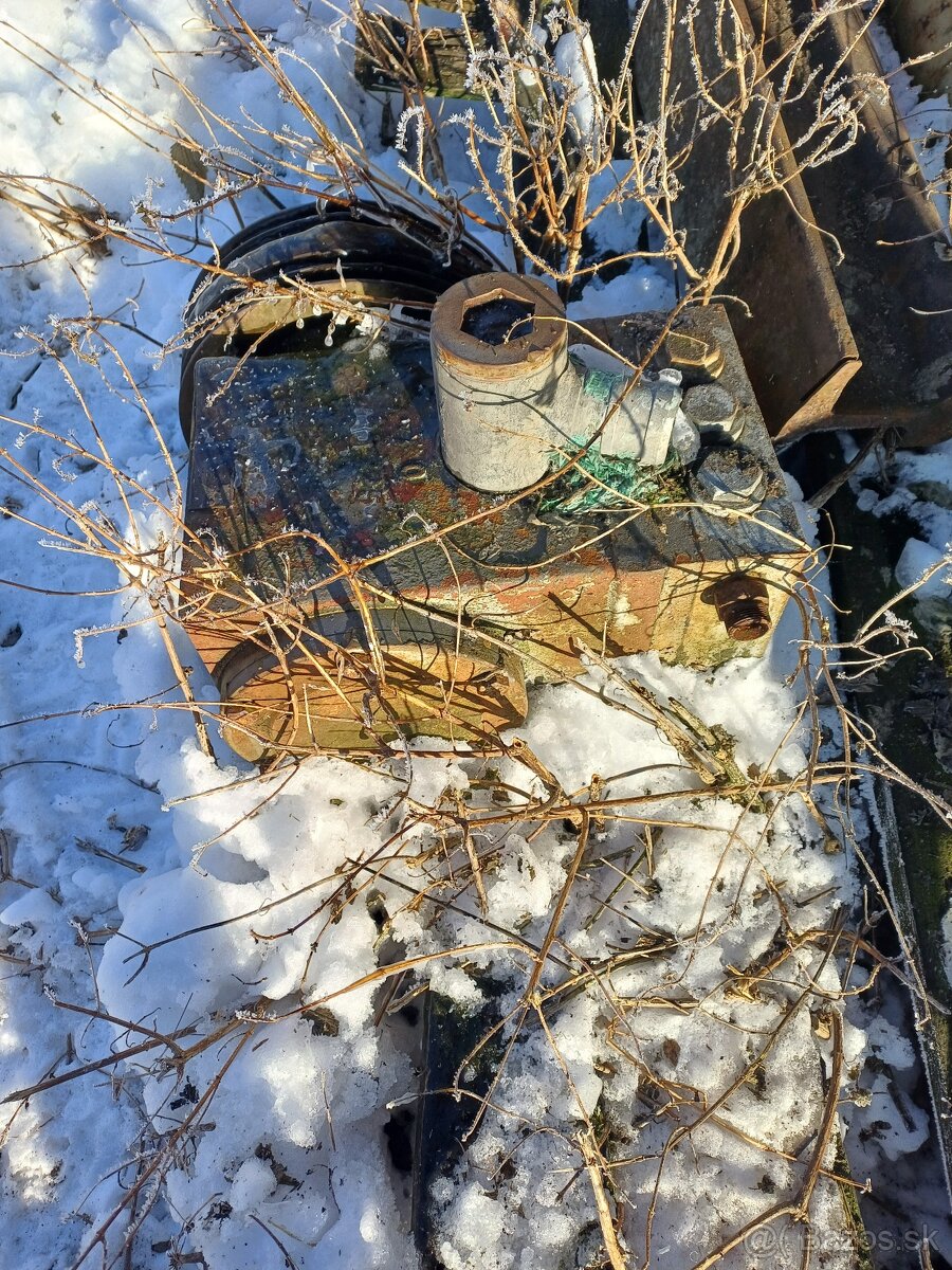 HYDRAULICKÉ PIESTY + ČERPADLO DH112 - 2