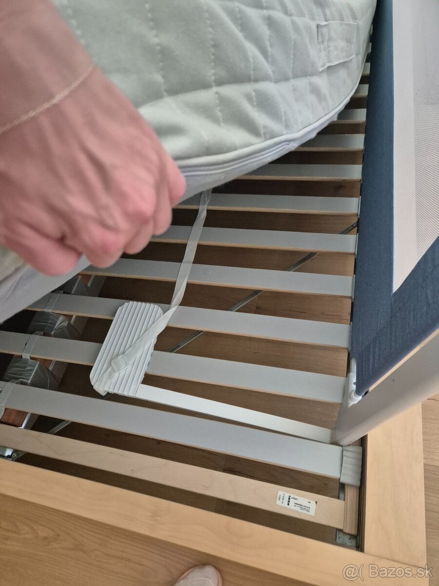 Predám posteľ Ikea Malm - 2