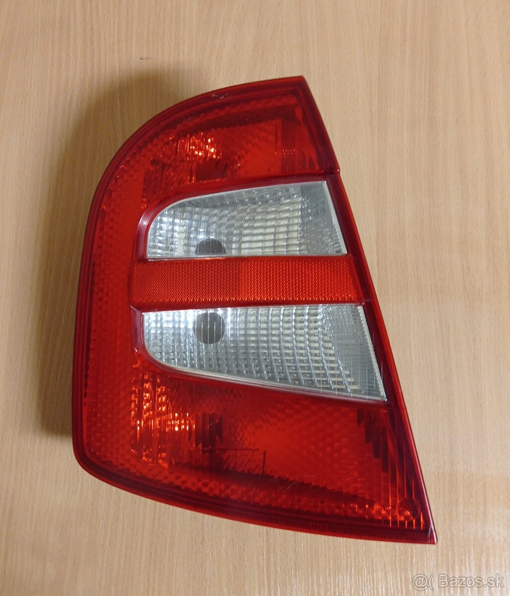 Zadné svetlá Škoda Fabia (hatchback) - 2