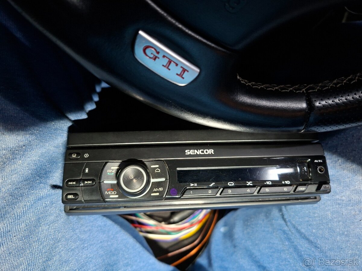 Predám autorádio SENCOR. - 2