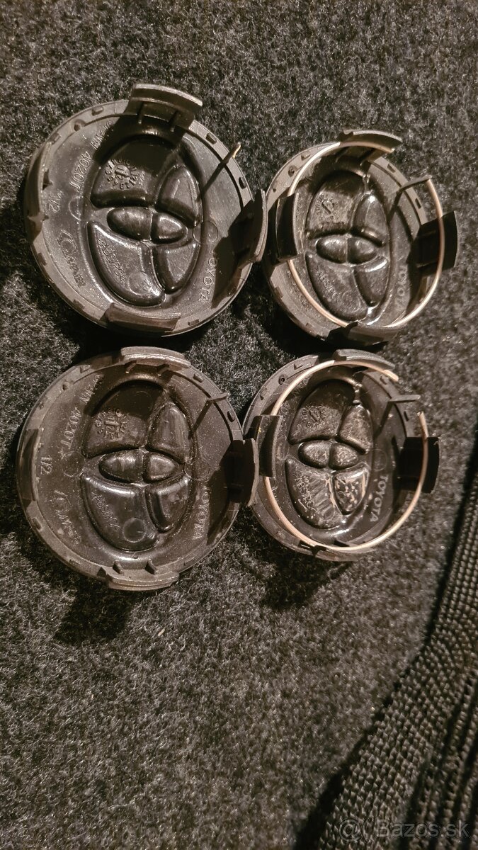 Toyota stredové puklicky - 2