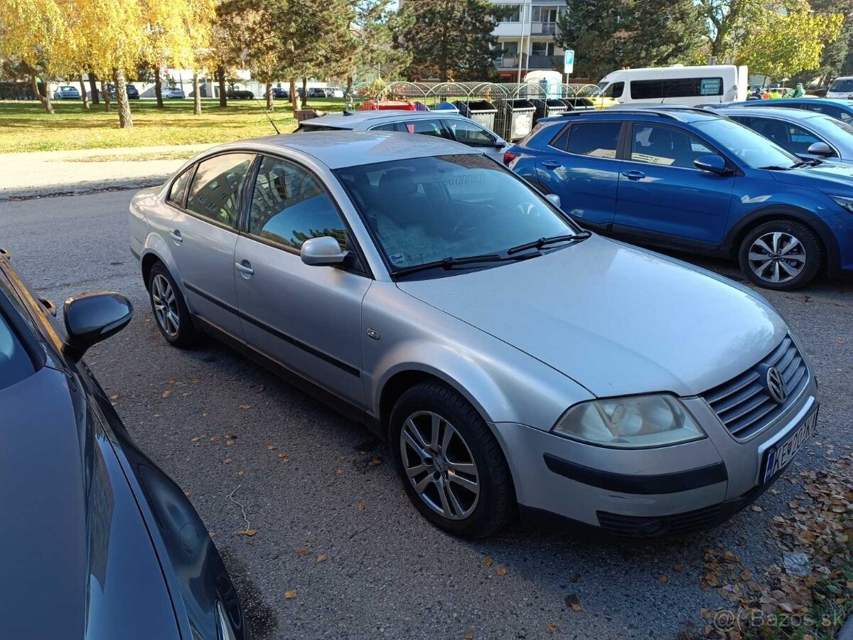 Volkswagen Passat - 2