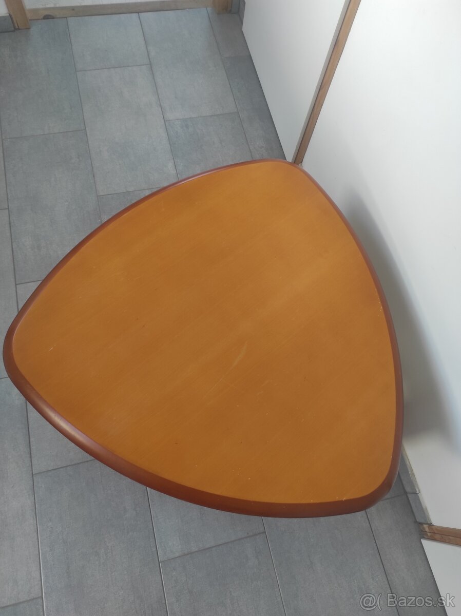 Konferenčný stolík - 2