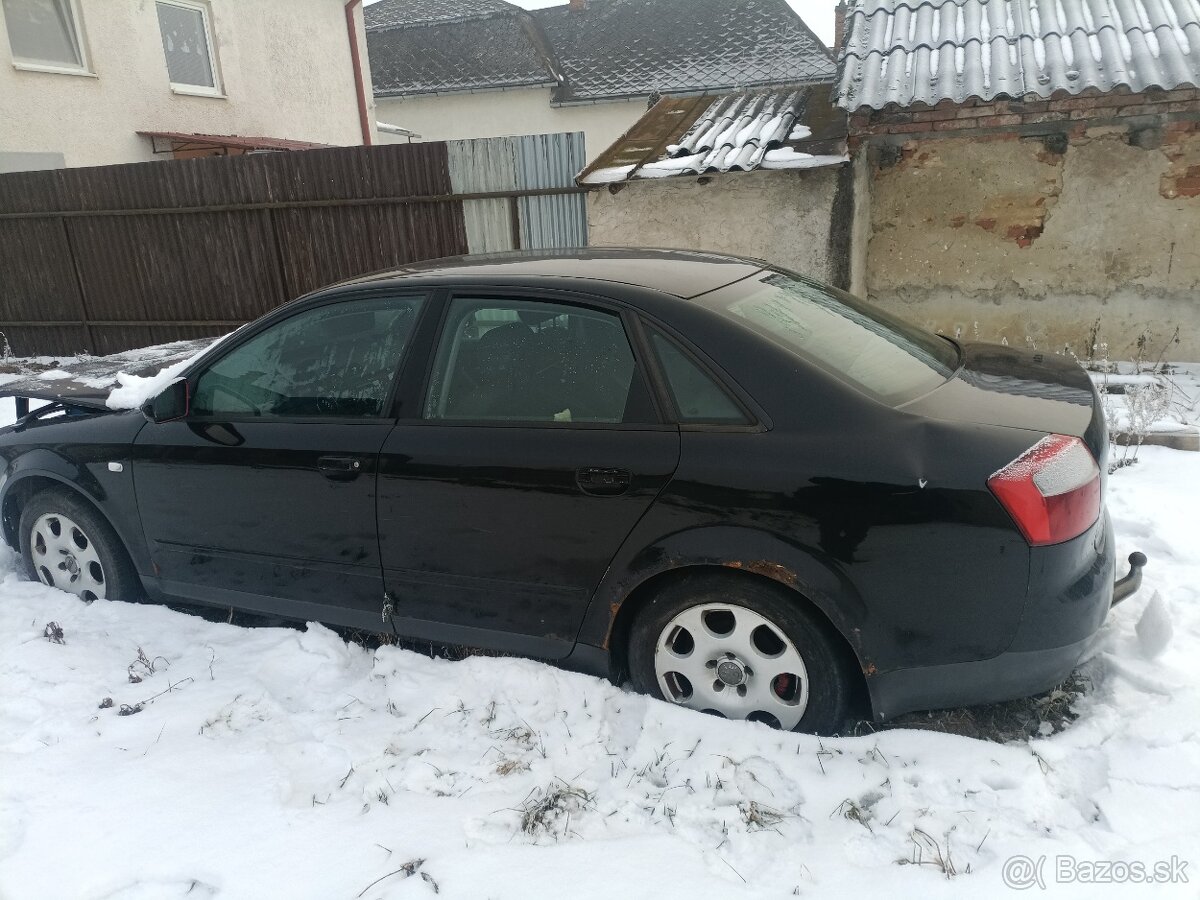 Audi A4B6 na súčiastky - 2