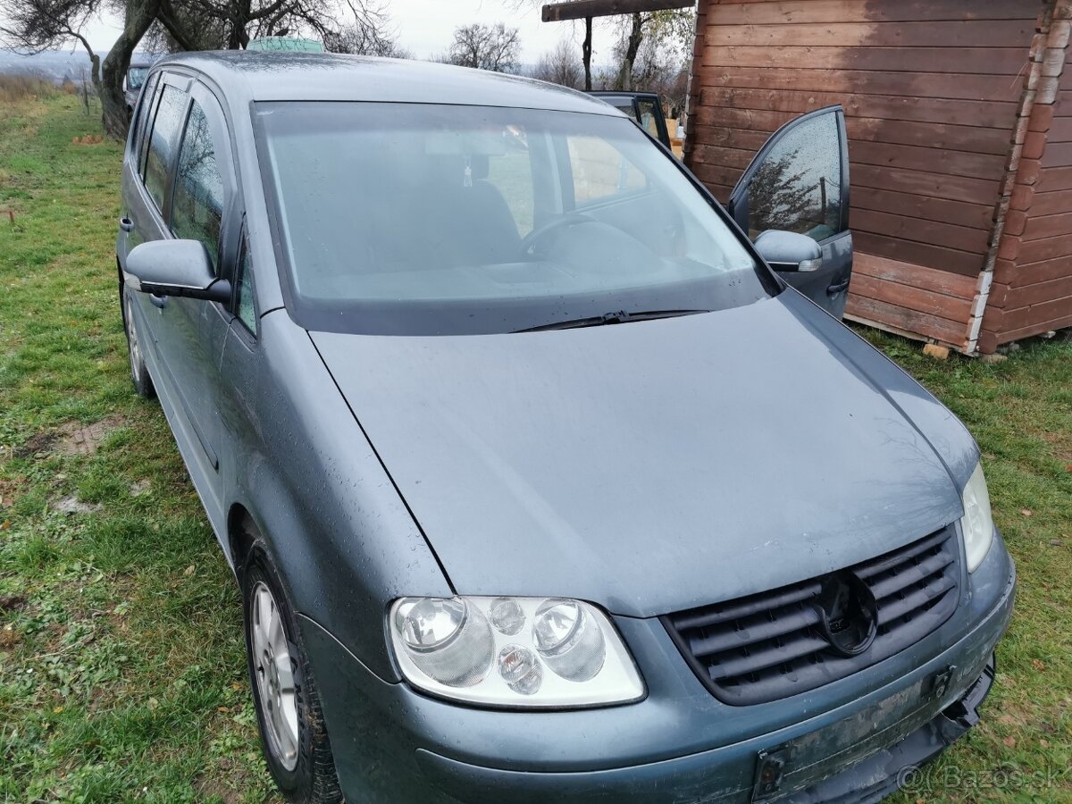volkswagen touran 1,9 tdi 74kw - 2