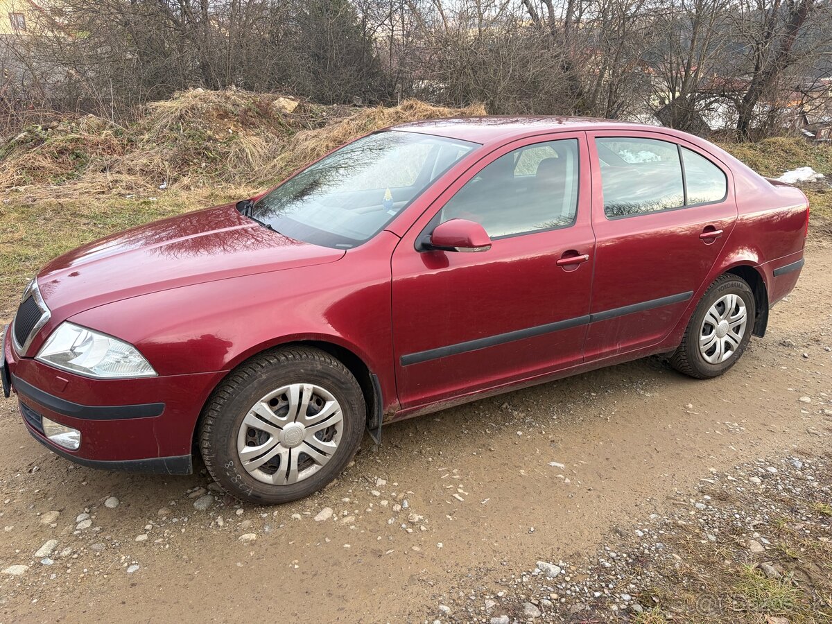 Predam Škoda Octavia 1.6 benzin - 2