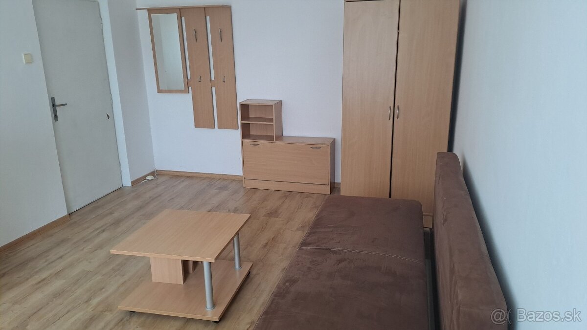 Prenájom 1izbového bytu - Liptovský Mikuláš - 2