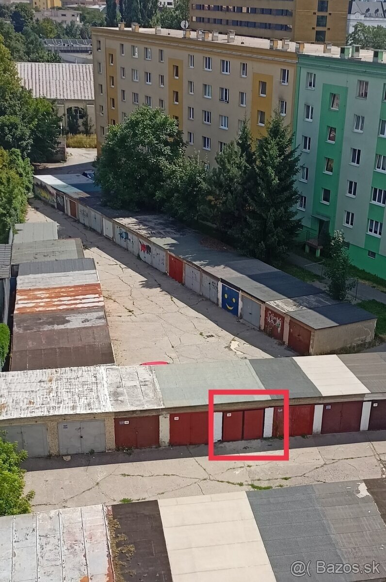 Garáž Jakobyho ulica - 2
