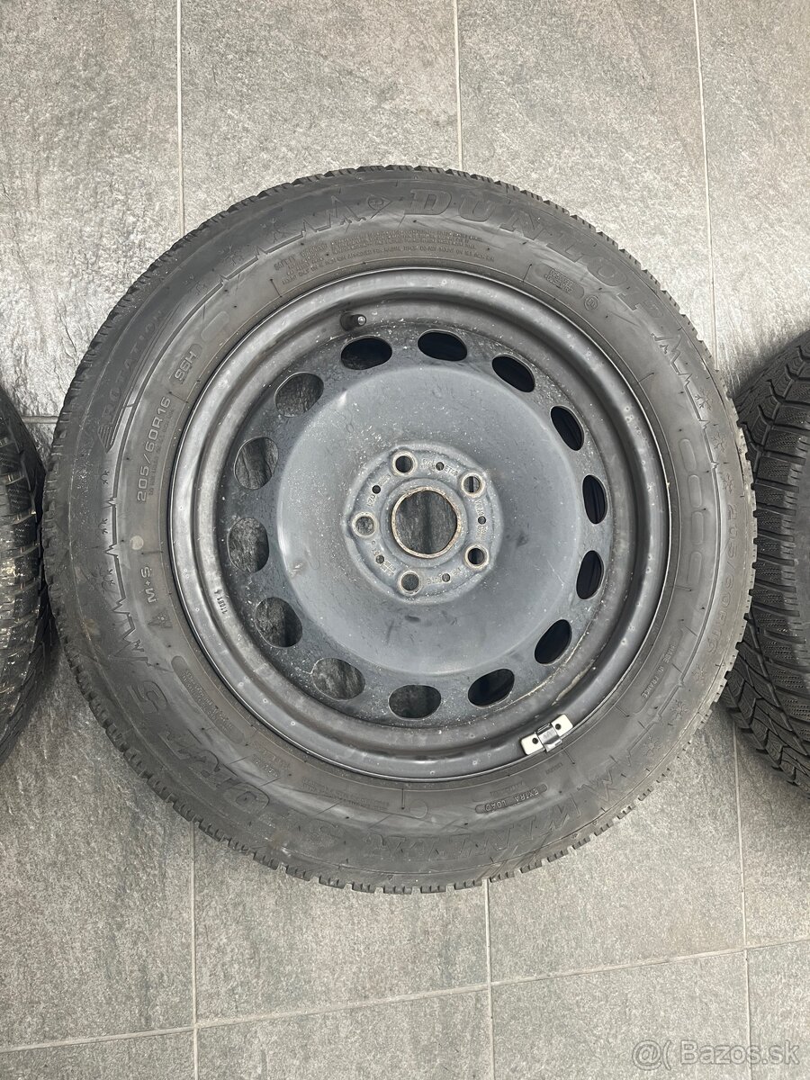 Predam 205/60 R16 zimnu sadu s gumami - 2