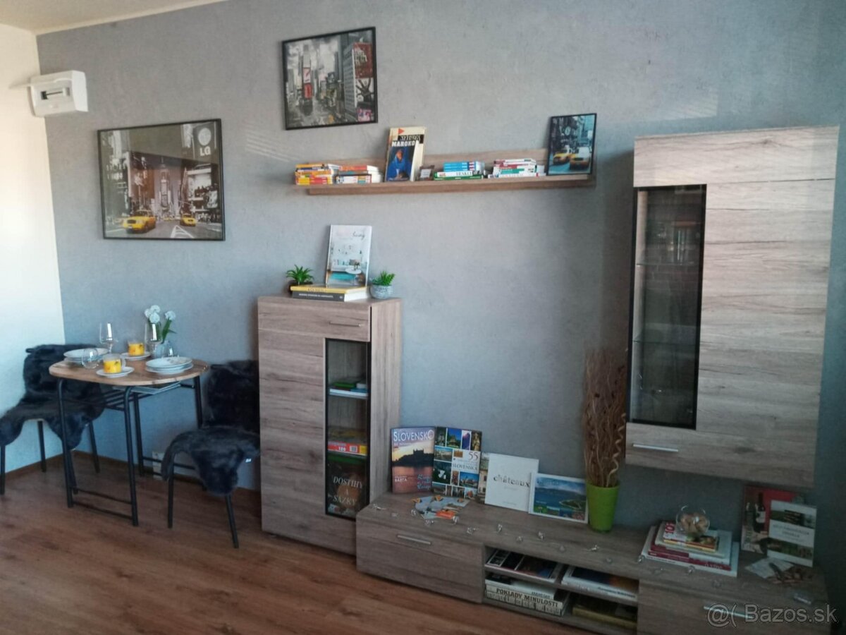 Predám 1-izbový byt v Štúrove - 2