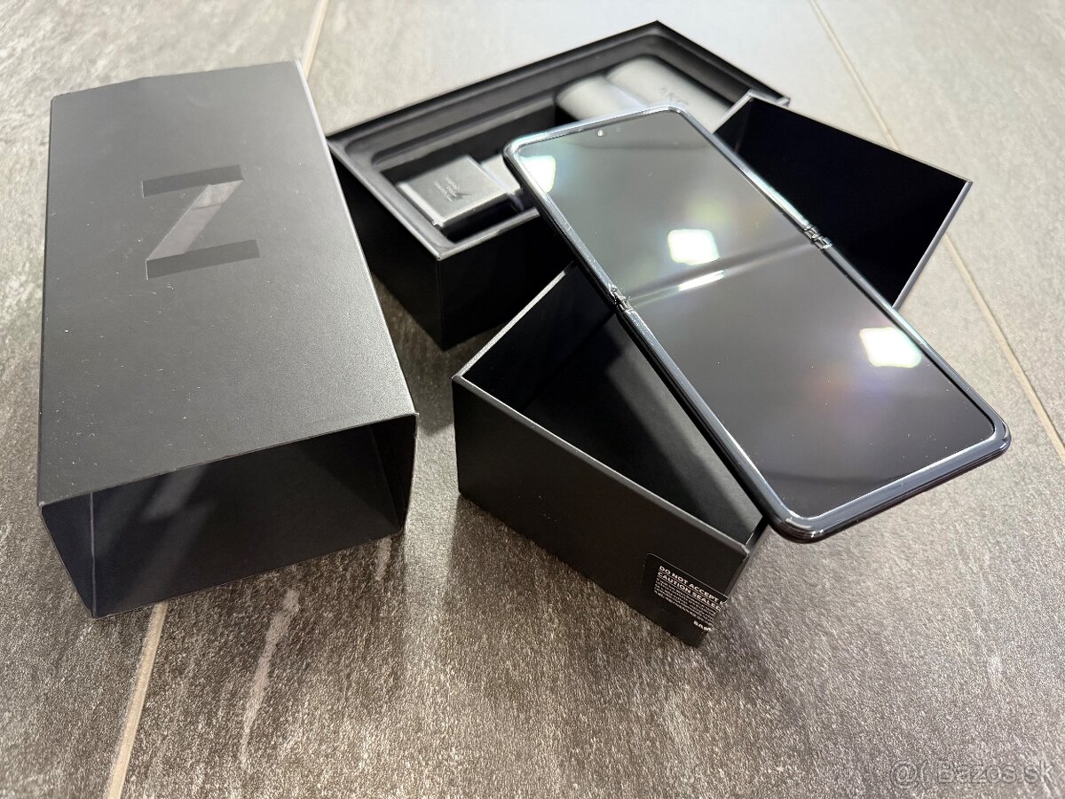 Samsung Samsung Galaxy Z Flip 256 GB Mirror Black - 2