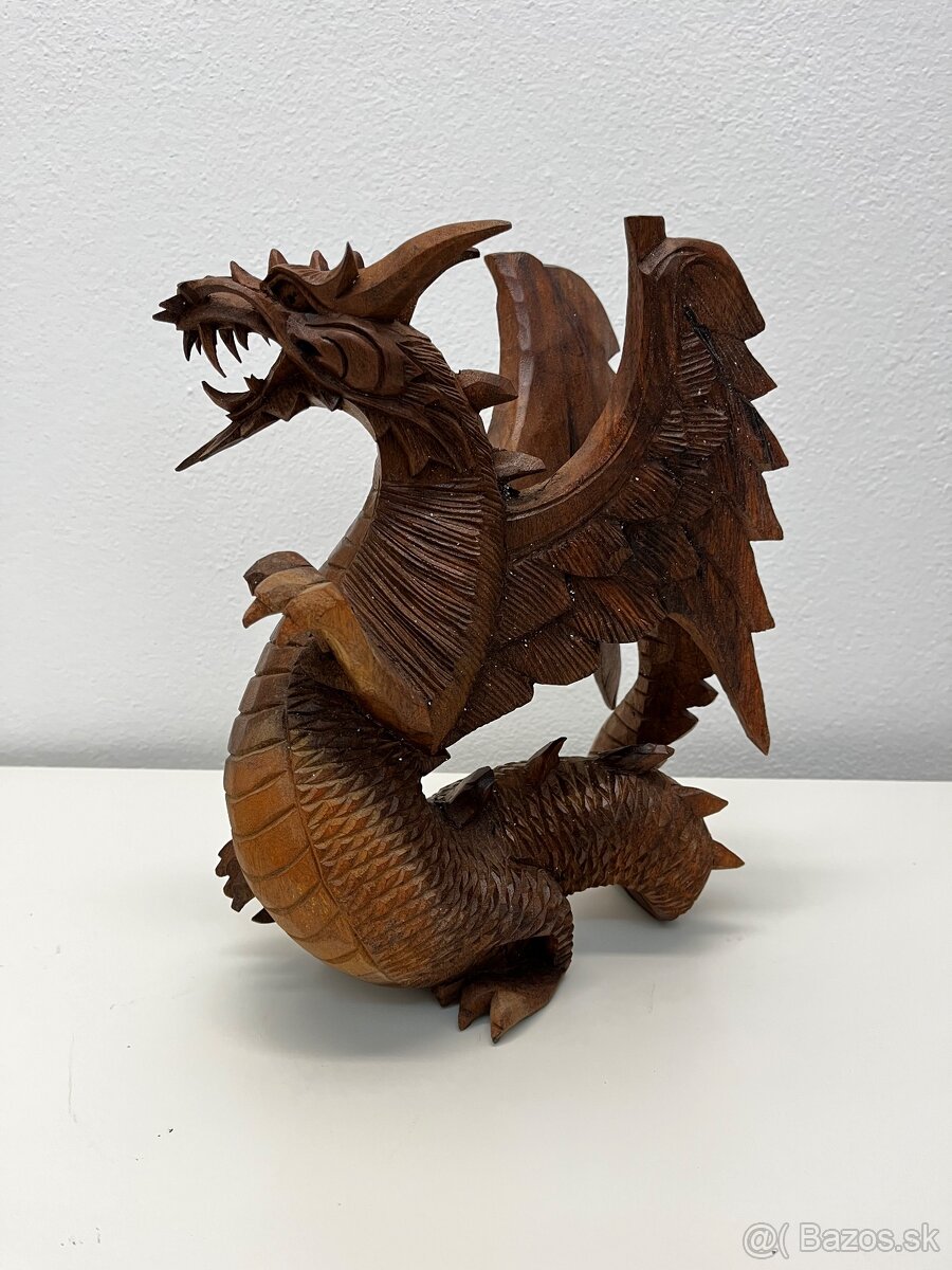 Vyrezávaný drevený drak 32cm - 2