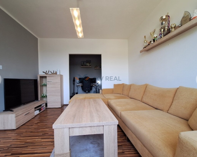 Prenájom 2-izbový byt Nitra – Chrenová - 2