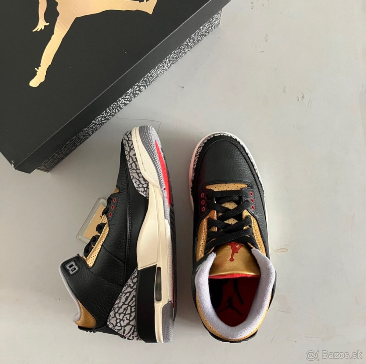 Nike Air Jordan 3 - 2